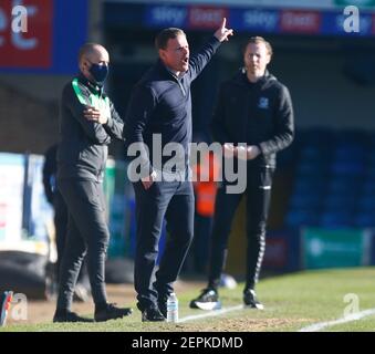 Southend, Regno Unito. 27 Feb 2021. SOUTHEND, INGHILTERRA - FEBBRAIO 27: Richie Wellens manager di Salford City durante la Sky Bet League due tra Southend United e Salford City al Roots Hall Stadium, Southend, Regno Unito il 27 Febbraio 2021 Credit: Action Foto Sport/Alamy Live News Foto Stock