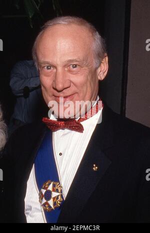 EVERLY HILLS, CA - NOVEMBRE 13: Astonaut Buzz Aldrin al 'Hoby A. Schweizter Awards' il 13 Novembre 1991 al Beverly Hilton Hotel di Beverly Hills, California. Credito: Ralph Dominguez/MediaPunch Foto Stock