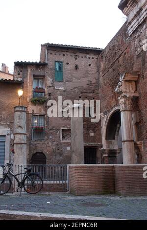 Porticus Octaviae (portico di ottavia), Roma Foto Stock