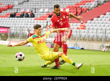 Monaco, Germania. 27 febbraio 2021. Eric MAXIM CHOUPO-MOTING (FCB 13) competere per la palla, affrontare, duello, testata, zweikampf, Azione, lotta contro Sava-Arangel CESTIC, 1.FCK 26 nella partita FC BAYERN MUENCHEN - 1.FC KOELN 1.German Football League il 27 febbraio 2021 a Monaco di Baviera, Germania Stagione 2020/2021, giorno della partita 23, 1.Bundesliga, FCB, München, 23.Spieltag, Köln. © Peter Schatz / Alamy Live News - le NORMATIVE DFL VIETANO L'USO DI FOTOGRAFIE come SEQUENZE DI IMMAGINI e/o QUASI-VIDEO - Foto Stock