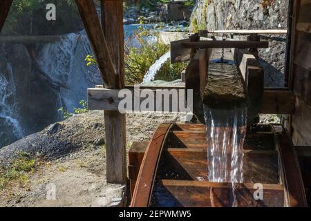 Islitzermühle. Antico mulino Islitzer a Hinterbichl. Prägraten am Großvenediger, Lienz, Austria, Europa Foto Stock