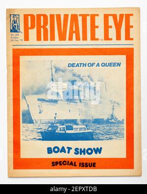 Numero anni '70 di Private Eye Magazine - Quuen Elizabeth Liner Coperchio Foto Stock