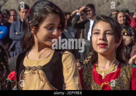 Nowruz festeggiamenti nei pressi di Biakara, distretto di Marivan, Kurdistan, Iran Foto Stock