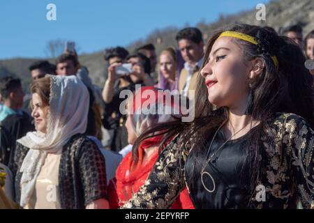 Nowruz festeggiamenti nei pressi di Biakara, distretto di Marivan, Kurdistan, Iran Foto Stock