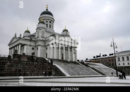 La Cattedrale di Helsinki, uno dei principali punti di riferimento della città in Piazza del Senato a Helsinki, Finlandia. La Cattedrale di Helsinki è l'evangelico Lutero Finlandese Foto Stock