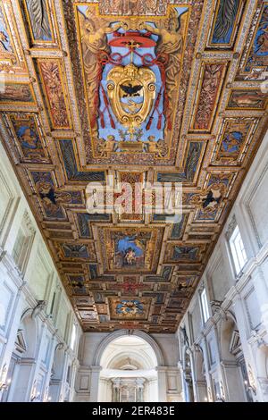 Soffitto in legno di Giovanni Vasanzio (c. 1550-1621) nella Basilica di San Sebastiano fuori le Mura (Basilica di San Sebastiano fuori le Mura) a Roma Foto Stock