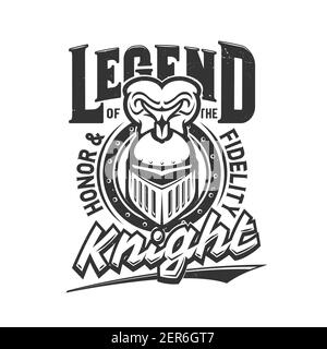 Stampa TShirt con mascotte vettoriale testa cavaliere. Abbigliamento mockup con gladiatore romano o greco, saldatore o guerriero in casco con vista frontale piumaggio. T shir Illustrazione Vettoriale