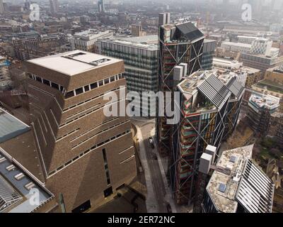Edificio moderno di Blavatnik e neo bankside Foto Stock