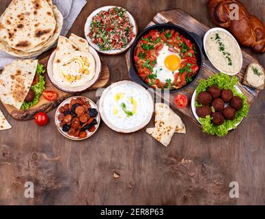 Cibo tradizionale ebraico, israeliano e mediorientale Foto Stock