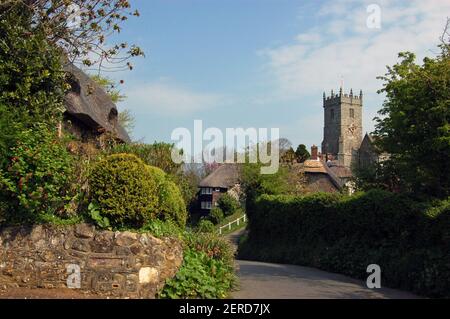 Una vista del pittoresco villaggio di Godshill sul Isola di Wight Foto Stock