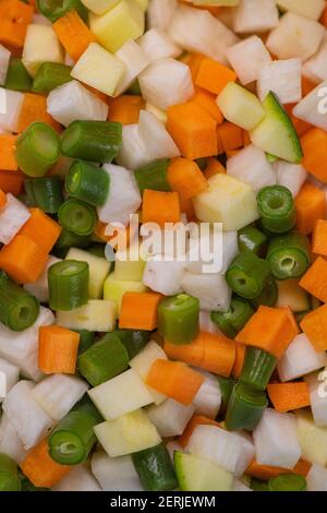 Macedonia insalata, macedoine de legumes, insalata mista di verdure, cucina francese Foto Stock