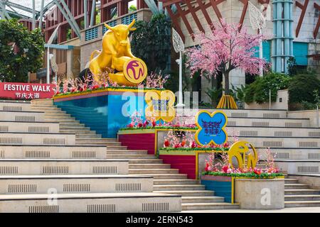 2021 decorazione lunare cinese di Capodanno al Resort World Sentosa, Singapore. Foto Stock