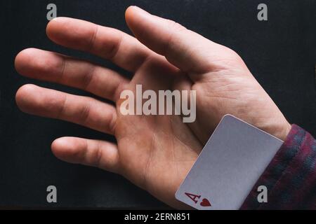 ace nel primo piano del manicotto Foto Stock