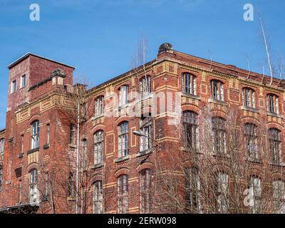 Vecchio edificio di fabbrica abbandonato nella Germania orientale Foto Stock