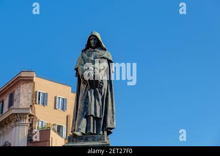 Statua di Giordano Bruno, di Ettore Ferrari, Piazza campo de' Fiori, Roma, Italia Foto Stock