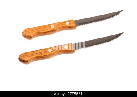Due coltelli da cucina isolati su sfondo bianco. Foto Stock