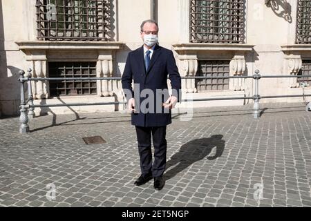 Roma, Italia. 01 Marzo 2021. Il sottosegretario alla Difesa Giorgio Mule' della Vedova arriva a Palazzo Chigi per la cerimonia di giuramento dei Vice Ministri e degli Undesecretari del nuovo Governo. Roma (Italia), 1 Marzo 2021 Foto Samantha Zucchi Insifefoto Credit: Insifefoto srl/Alamy Live News Foto Stock