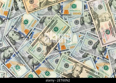 Texture US dollari. Sfondo della banca di 5, 10, 20, 50 e 100 dollari fatture. Vista dall'alto Foto Stock