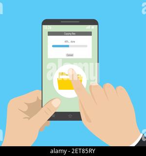Tenere a mano lo smartphone moderno e trasferire o caricare documenti e applicazioni, concetto di trasferimento di file, illustrazione vettoriale piatta Illustrazione Vettoriale