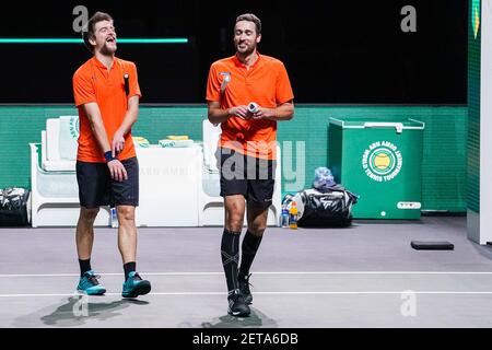 ROTTERDAM, PAESI BASSI - 1 MARZO: Sander Arends dei Paesi Bassi, David Pel dei Paesi Bassi durante il 48e ABN AMRO World Tennis Tournament A. Foto Stock