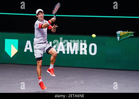 ROTTERDAM, PAESI BASSI - 1 MARZO: Kei Nishikori del Giappone durante il 48e ABN AMRO World Tennis Tournament a Rotterdam Ahoy il 1 marzo 2021 a Rot Foto Stock