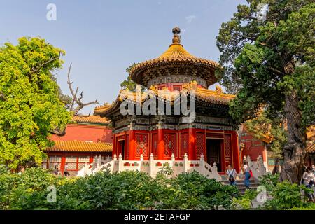 Pechino, Cina. 2 Giugno 2017. Padiglione di mille autumn (Qianqiu ting) all'interno del Giardino Imperiale della Città Proibita a Pechino, Cina. Foto Stock