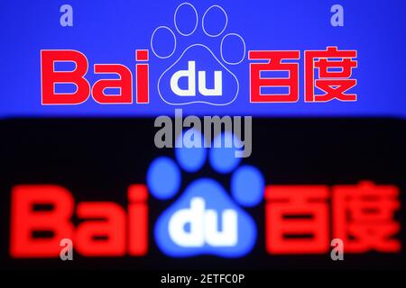 Ucraina. 2 marzo 2021. In questa illustrazione fotografica il logo Baidu di una multinazionale cinese di tecnologia è visto su uno smartphone e uno schermo del pc. Credit: Pavlo Gonchar/SOPA Images/ZUMA Wire/Alamy Live News Foto Stock