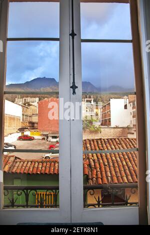 La vista dalla finestra di Bogotà, Colombia, Sud America Foto Stock