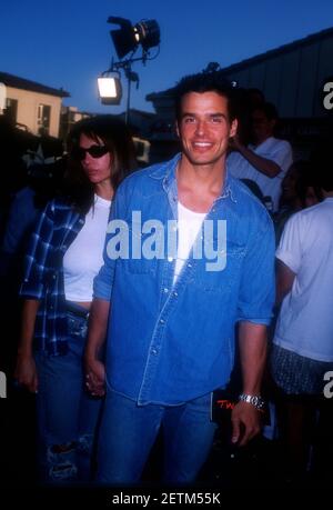 Westwood, California, USA 8 maggio 1996 l'attore Antonio Sabato Jr. Partecipa al Warner Bros. Pictures 'Twister' Premiere l'8 maggio 1996 al Mann Village Theatre di Westwood, California, USA. Foto di Barry King/Alamy Stock foto Foto Stock