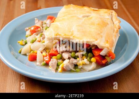 torta al tacchino salato con avanzi natalizi fatti da zero a casa Foto Stock