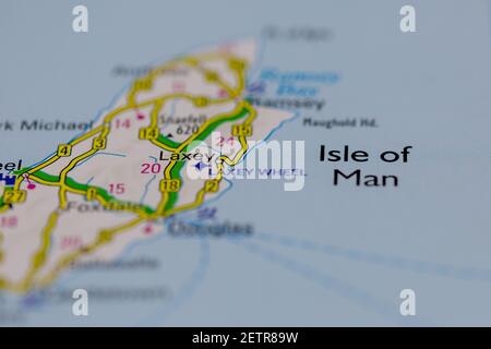 Isola di uomo mostrata su una mappa stradale o Geografia mappa e atlante Foto Stock