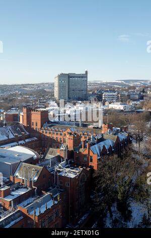 Sheffield città dopo la nevicata Inghilterra Regno Unito Foto Stock