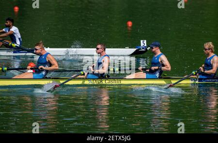 Linz, Austria, domenica 24 agosto 2019, FISA World Rowing Championship, Regatta, USA M4-, Bow Thomas PESZEK, Thomas DETHLEFS, Thomas, Andrew REED, Clark DEAN, allontanandosi, dal pontile di partenza, nel loro calore, [credito obbligatorio; Peter SPURRIER/Intersport Images] 12:01:32, Domenica Foto Stock