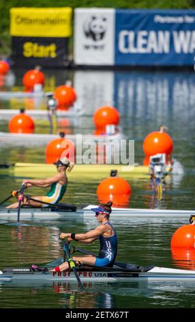 Linz, Austria, domenica 24 agosto 2019, Campionato del mondo di canottaggio FISA, Regatta, USAL W1X, Emily SCHMIEG, partenza, Dal pontone di partenza, nel loro calore, [credito obbligatorio; Peter SPURRIER/Intersport Images] 13:22:16, Domenica Foto Stock