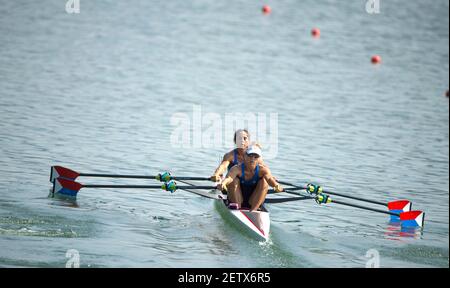 Linz, Austria, domenica 24 agosto 2019, Campionato del mondo di canottaggio FISA, Regatta, USA LW2X, Bow Michelle SECHSER, Christine CAVALLO, Allontanandosi, dal pontile di partenza, nel loro calore, [Mandatory Credit; Peter SPURRIER/Intersport Images] 11:31:04, Domenica Foto Stock