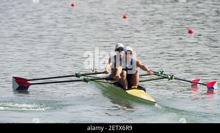 Linz, Austria, domenica 24 agosto 2019, FISA World Rowing Championship, Regatta, USA M2X, Bow Erik FRID, Justin KEEN, Allontanandosi, dal pontile di partenza, nel loro calore, [Mandatory Credit; Peter SPURRIER/Intersport Images] 11:16:02, Domenica Foto Stock