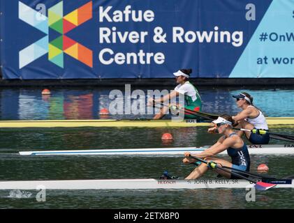 Linz, Austria, mercoledì 28 agosto 2019, FISA World Rowing Championship, Regatta, Start Area, USA W1X, Kara KOHLER, In partenza, dal pontile di partenza, nel quarto-finale, [Mandatory Credit; Peter SPURRIER/Intersport Images] 12:53:04 28.08.19 Foto Stock