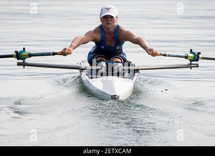 Linz, Austria, mercoledì 28 agosto 2019, FISA World Rowing Championship, Regatta, Start Area, USA PR2 W1X, Madison EBERHARD, Allontanandosi, dal pontile di partenza, nella sua gara preliminare, [Mandatory Credit; Peter SPURRIER/Intersport Images] 09:38:08 28.08.19 Foto Stock