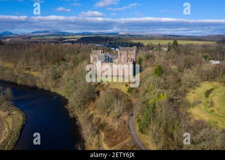 Doune Castello sulle rive del fiume Teith, Doune, Stirling District, Scozia. Foto Stock