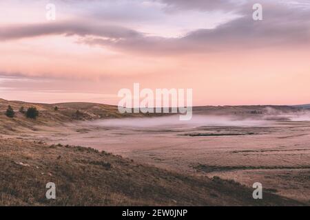 Mattina presto sulle rive del lago Yellowstone. Foto Stock