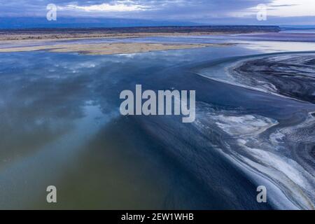 Kenya, lago Magadi, faglia di Rift, depositi di soda all'alba (vista aerea) Foto Stock