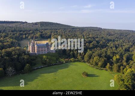 Francia, Finistere, Saint-Goazec, fotografia aerea del castello di Trevarez (veduta aerea) Foto Stock