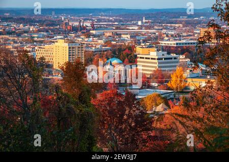 Birmingham come visto dal punto alto lungo Red Mountain, Birmingham, Alabama, Stati Uniti, America del Nord Foto Stock