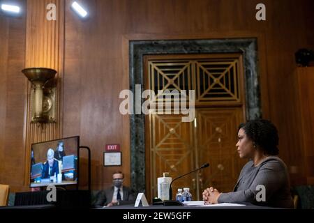 Washington, Stati Uniti d'America. 02 marzo 2021. Shalanda D. Young appare davanti a un Comitato del Senato per l'audizione del bilancio per esaminare la sua nomina a Vice Direttore dell'Ufficio di Gestione e bilancio, nel Palazzo degli uffici del Senato Dirksen a Washington, DC, martedì 2 marzo 2021. Credit: Rod Lamkey/CNP | Usage worldwide Credit: dpa/Alamy Live News Foto Stock