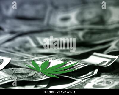 Foglia di marijuana su dollari USA. Rendering 3D Foto Stock
