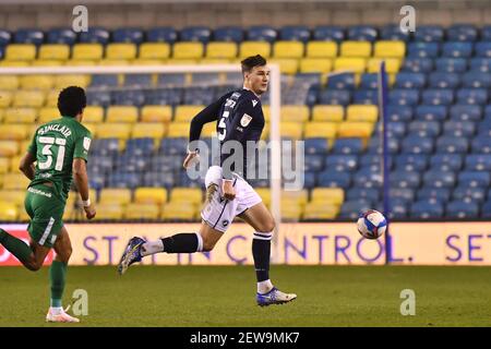 LONDRA, INGHILTERRA. 2 MARZO Jake Cooper of Millwall in azione durante la partita del campionato Sky Bet tra Millwall e Preston North End al Den, Londra, martedì 2 marzo 2021. (Credit: Ivan Yordanov | MI News) Credit: MI News & Sport /Alamy Live News Foto Stock