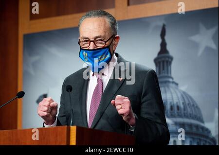 Washington, Stati Uniti. 02 marzo 2021. Chuck Schumer (D-NY), leader della maggioranza del Senato degli Stati Uniti, parla alla sua conferenza stampa settimanale. Credit: SOPA Images Limited/Alamy Live News Foto Stock