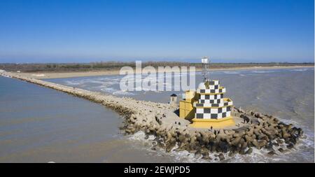 Faro Punta Sabbioni dall'alto, vista aerea Foto Stock