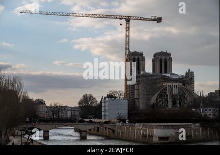 Atmosfera sul sito delle opere della Cattedrale Notre-Dame de Paris, a Parigi, Francia, il 26 febbraio 2021, Quasi 2 anni dopo l'incendio che distrusse parte del monumento nell'aprile 2019. Foto di Ammar Abd Rabbo/ABACAPRESS.COM Foto Stock