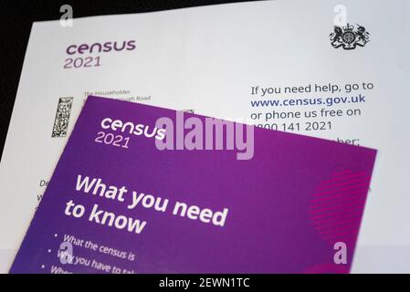 Westcliff on Sea, Essex, Regno Unito. 3 marzo 2021. Le famiglie stanno iniziando a ricevere le loro lettere di notifica per completare il censimento del 2021. Il censimento dovrebbe aver luogo il 21 marzo 2021 e tutte le famiglie in Inghilterra e Galles dovrebbero completarlo per legge o rischiare una multa fino a £1000. Sarà amministrata dall'Ufficio di Statistica Nazionale (ONS) in Inghilterra e Galles e sarà il primo censimento britannico a raccogliere la maggior parte dei dati online. L'ONS ha confermato che il censimento sarà Passi pure nonostante la pandemia COVID-19 Foto Stock